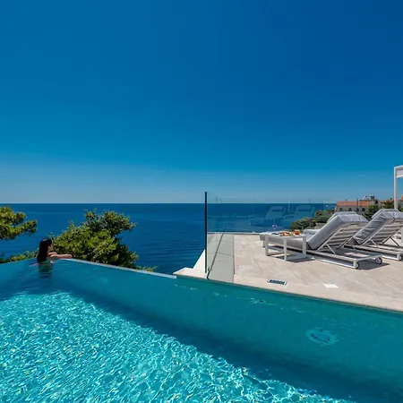 Πανσιόν Orabelle 4*